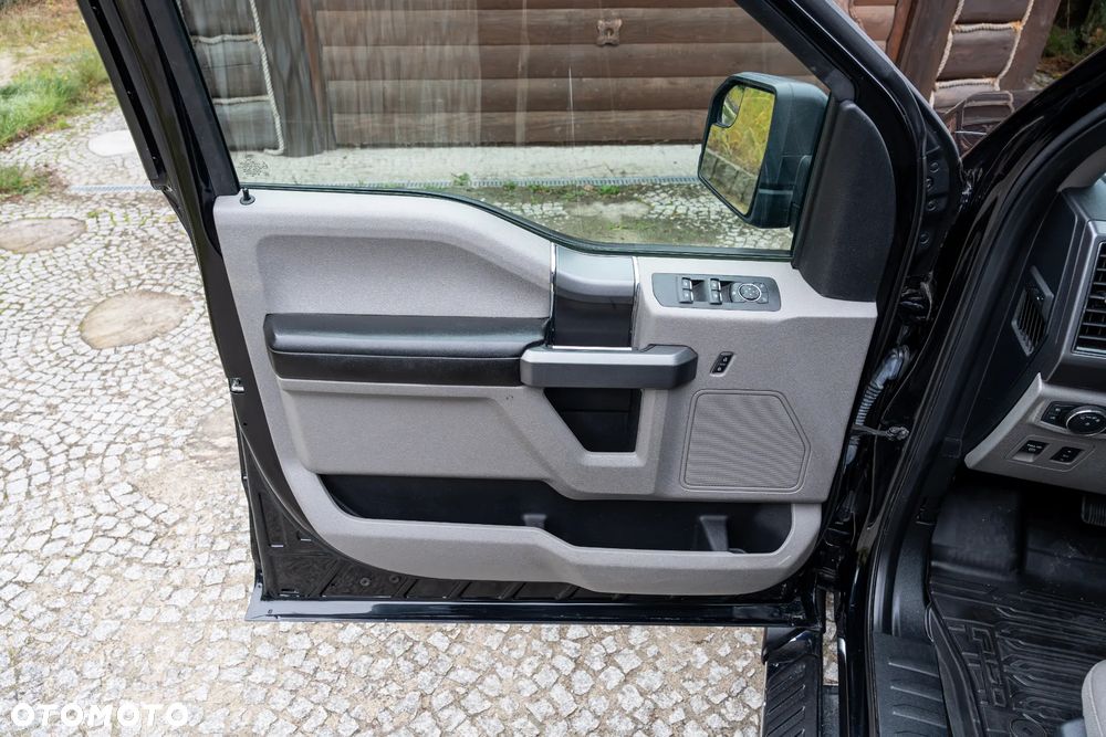 Ford F150 - 21