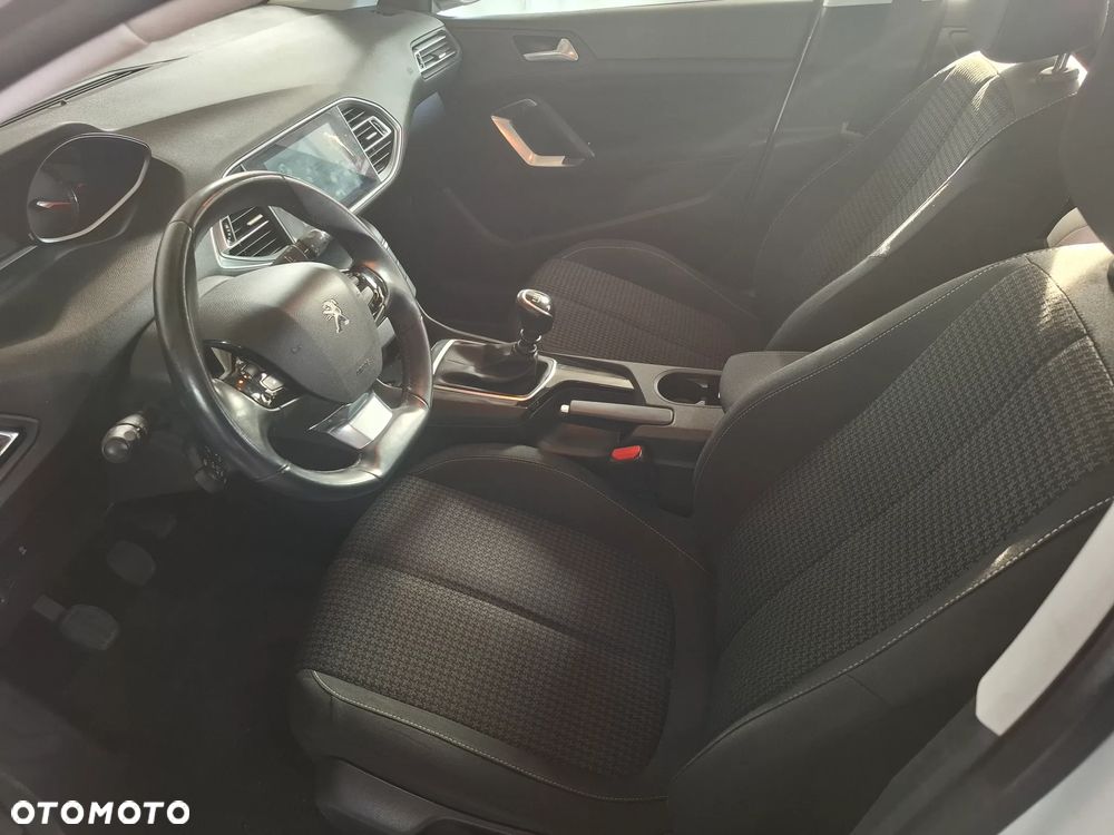 Peugeot 308 1.5 BlueHDi Active S&S - 11