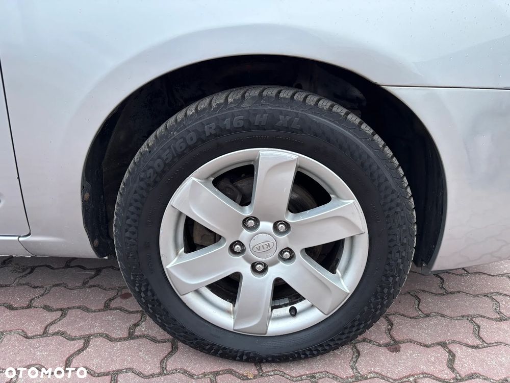 Kia Carens CRDi DPF EX - 28