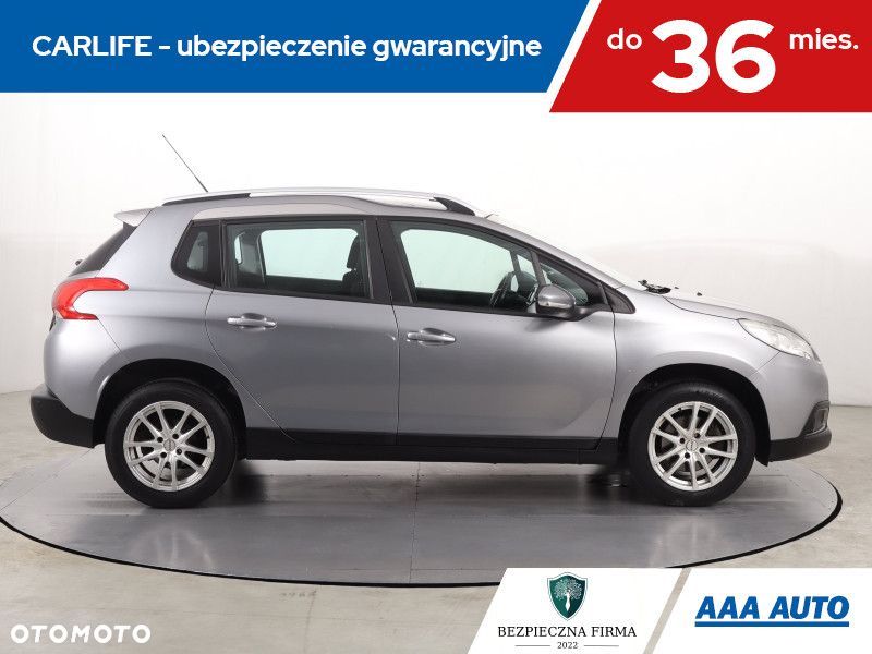 Peugeot 2008 - 8
