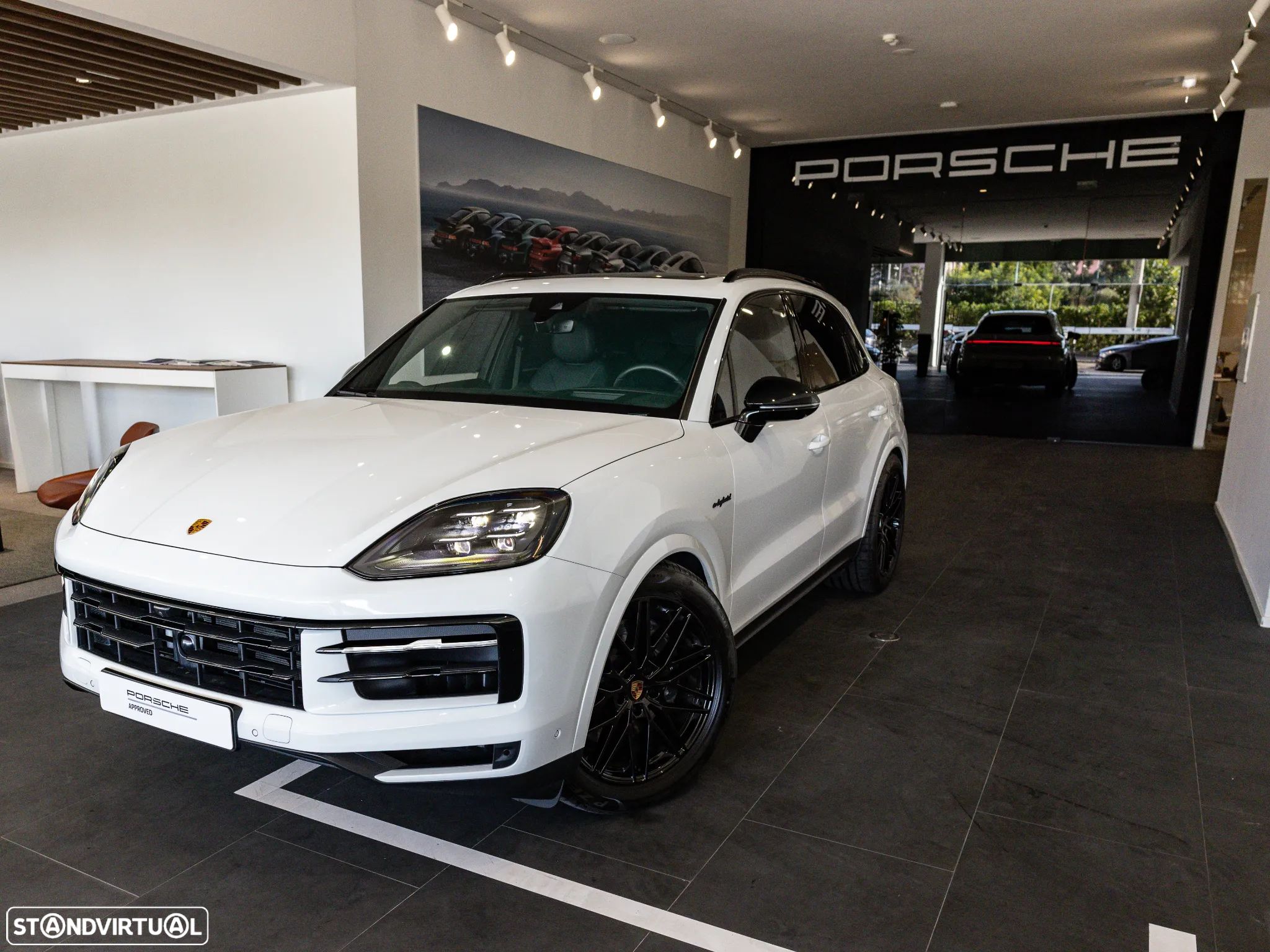 Porsche Cayenne E-Hybrid - 1
