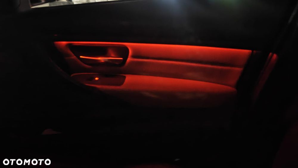 BMW Seria 3 - 22