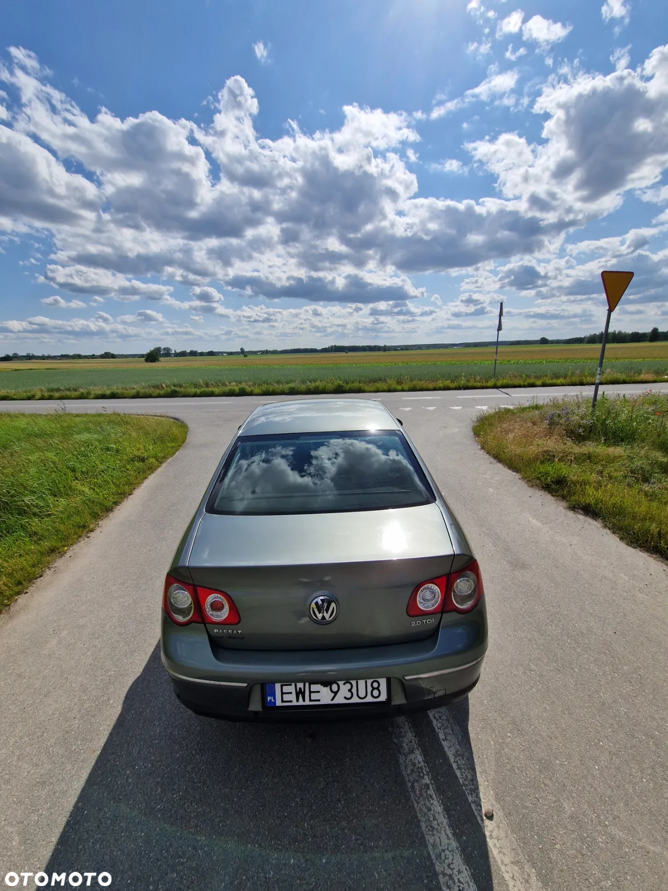 Volkswagen Passat 2.0 TDI Comfortline - 9