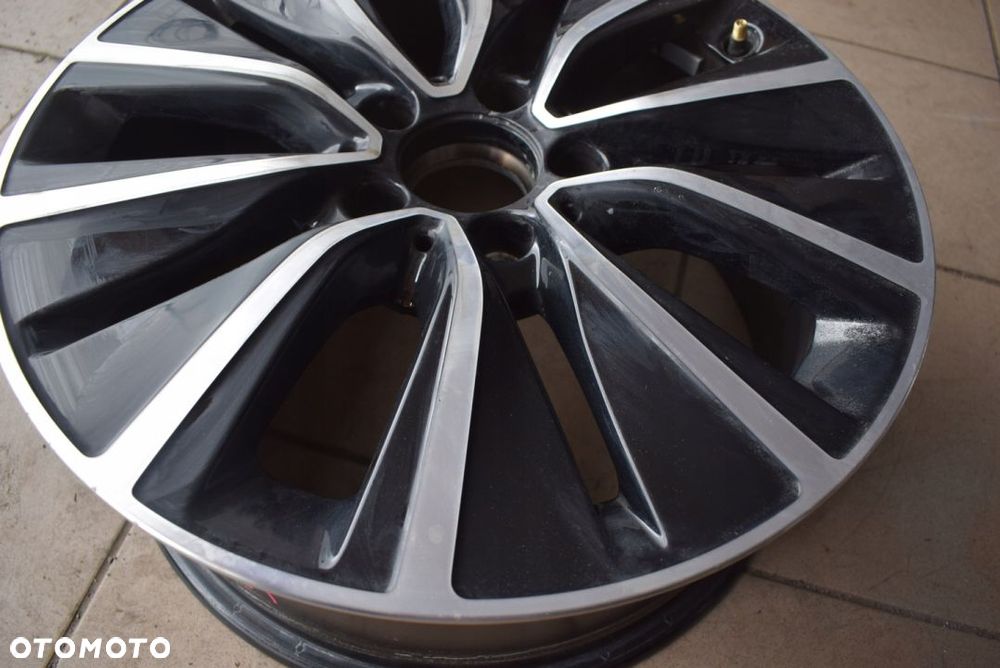 Felga aluminiowa Mercedes 7Jx17 5x112 ET48.5 - 2