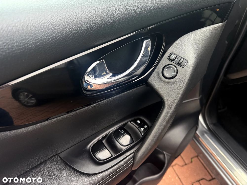 Nissan Qashqai 1.2 DIG-T Tekna - 26