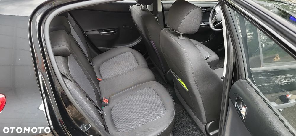 Hyundai i20 1.25 Comfort - 17