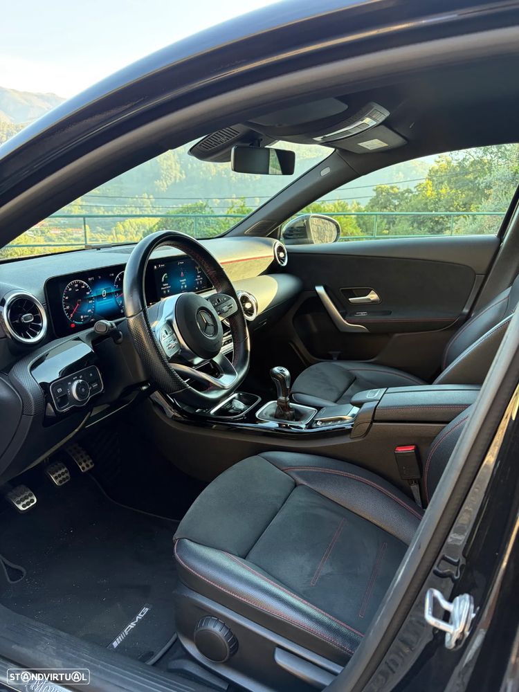 Mercedes-Benz A 160 AMG Line - 12