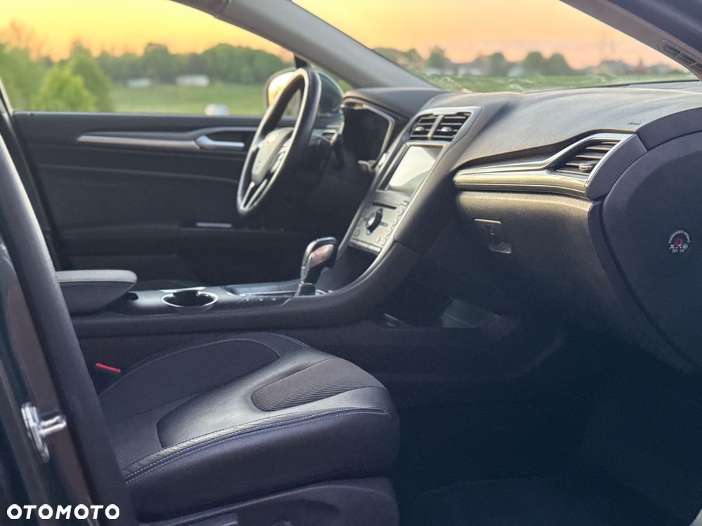 Ford Mondeo 2.0 EcoBoost Titanium - 7