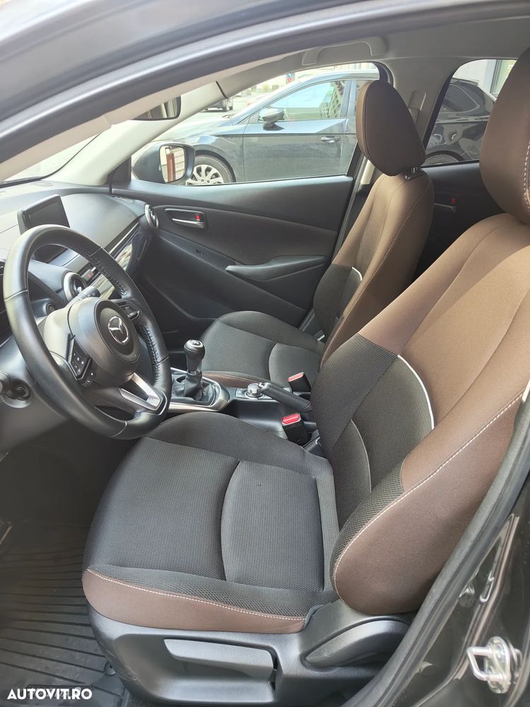 Mazda 2 G90 Takumi - 11