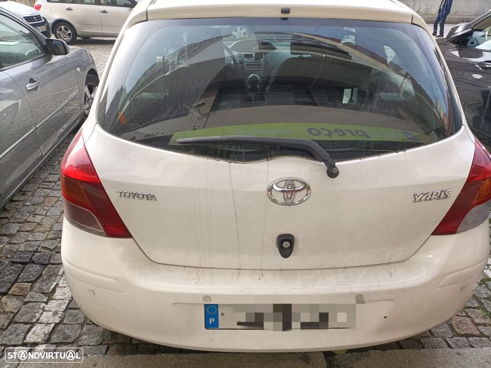 Toyota Yaris 1.4 D-4D - 1