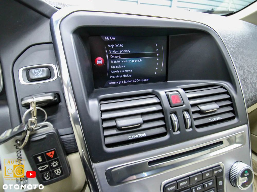 Volvo XC 60 D4 AWD Summum - 24