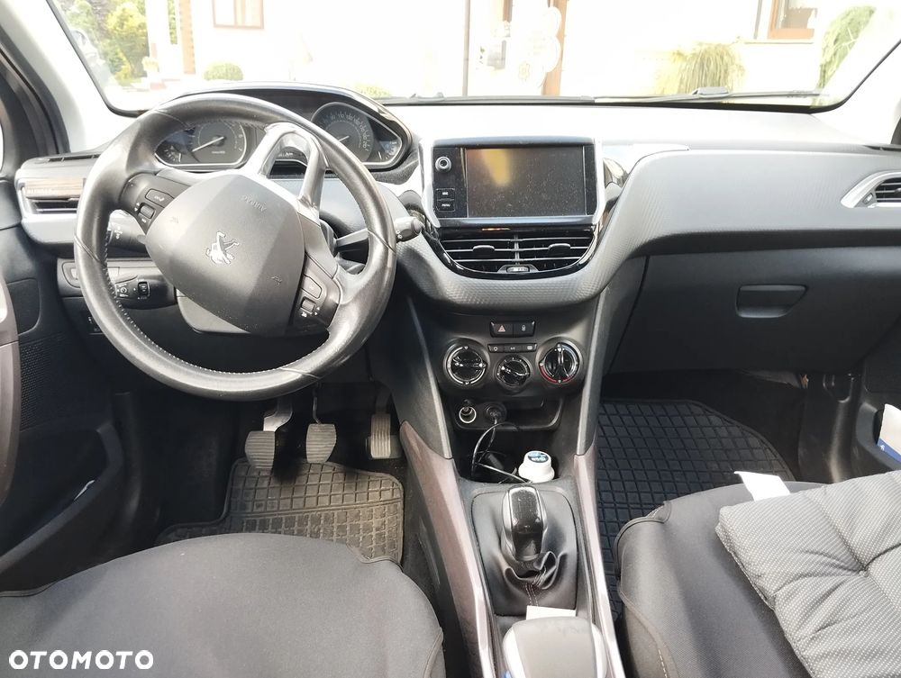 Peugeot 2008 1.2 Pure Tech Active EU6 - 10