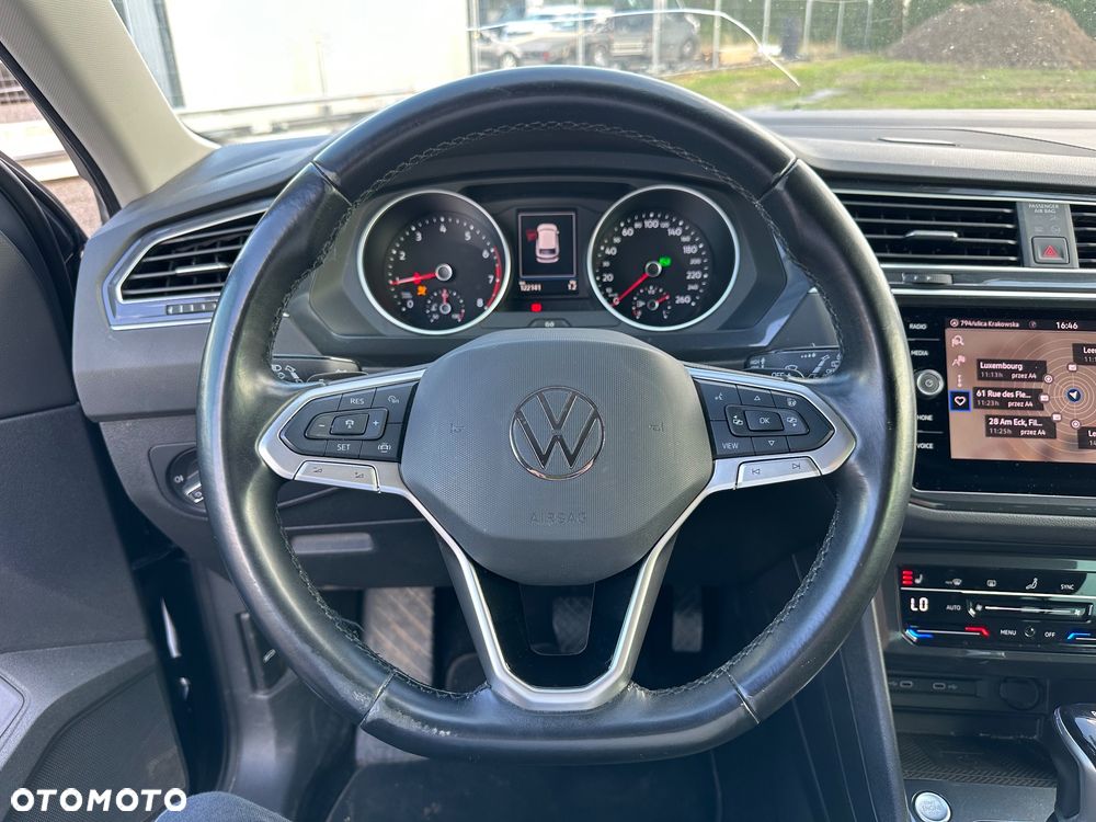 Volkswagen Tiguan - 22