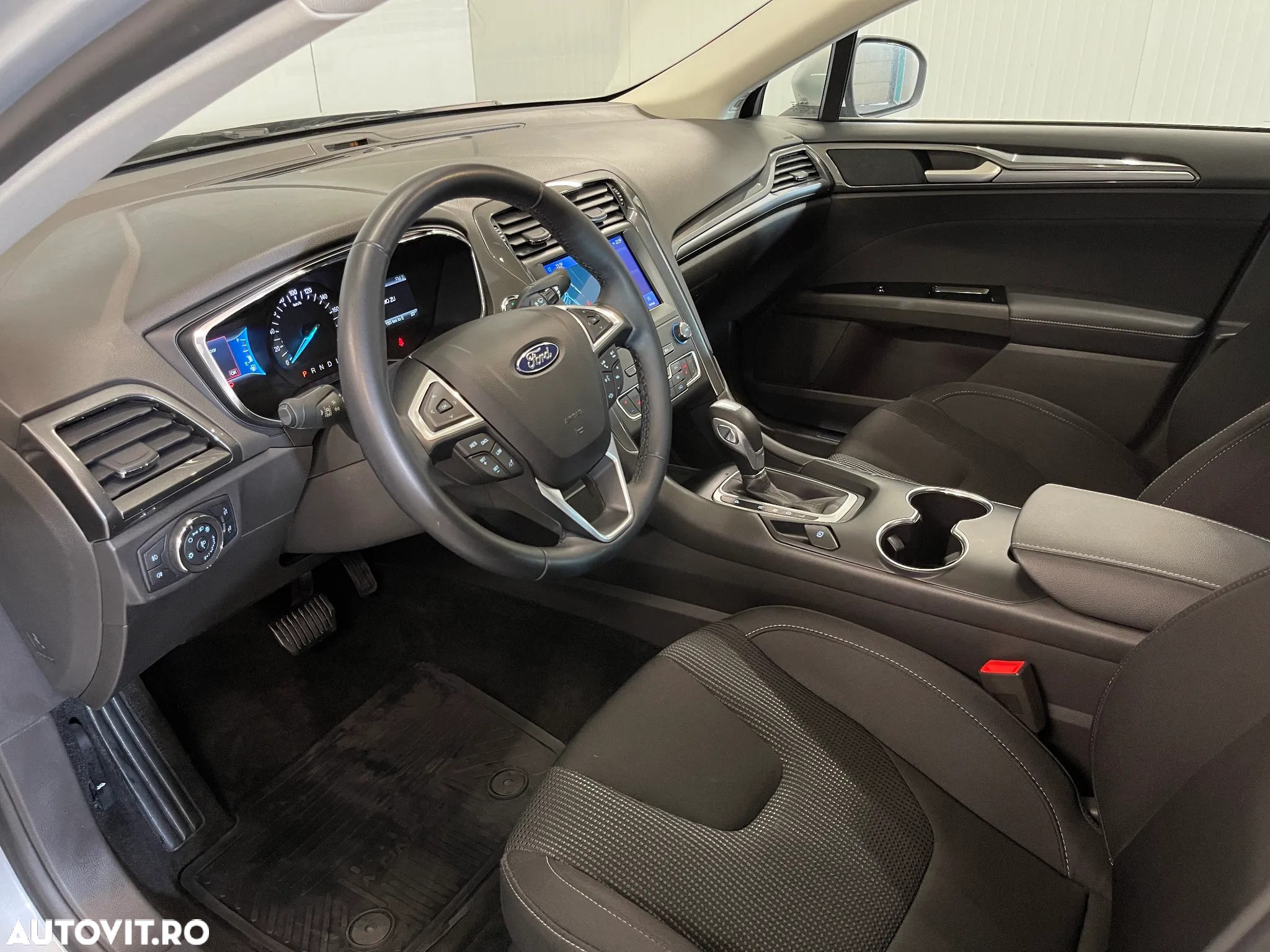 Ford Mondeo 2.0 HEV Titanium - 5