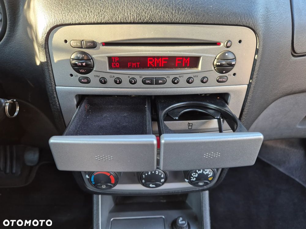 Alfa Romeo 147 - 22