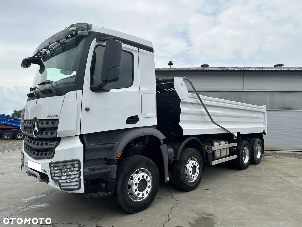 Mercedes-Benz Arocs 8x4 wywrotka - 2