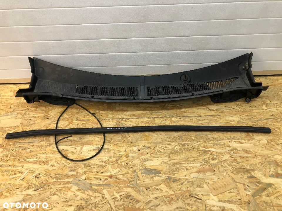 PEUGEOT 3008 II 2016-> PODSZYBIE GÓRNE