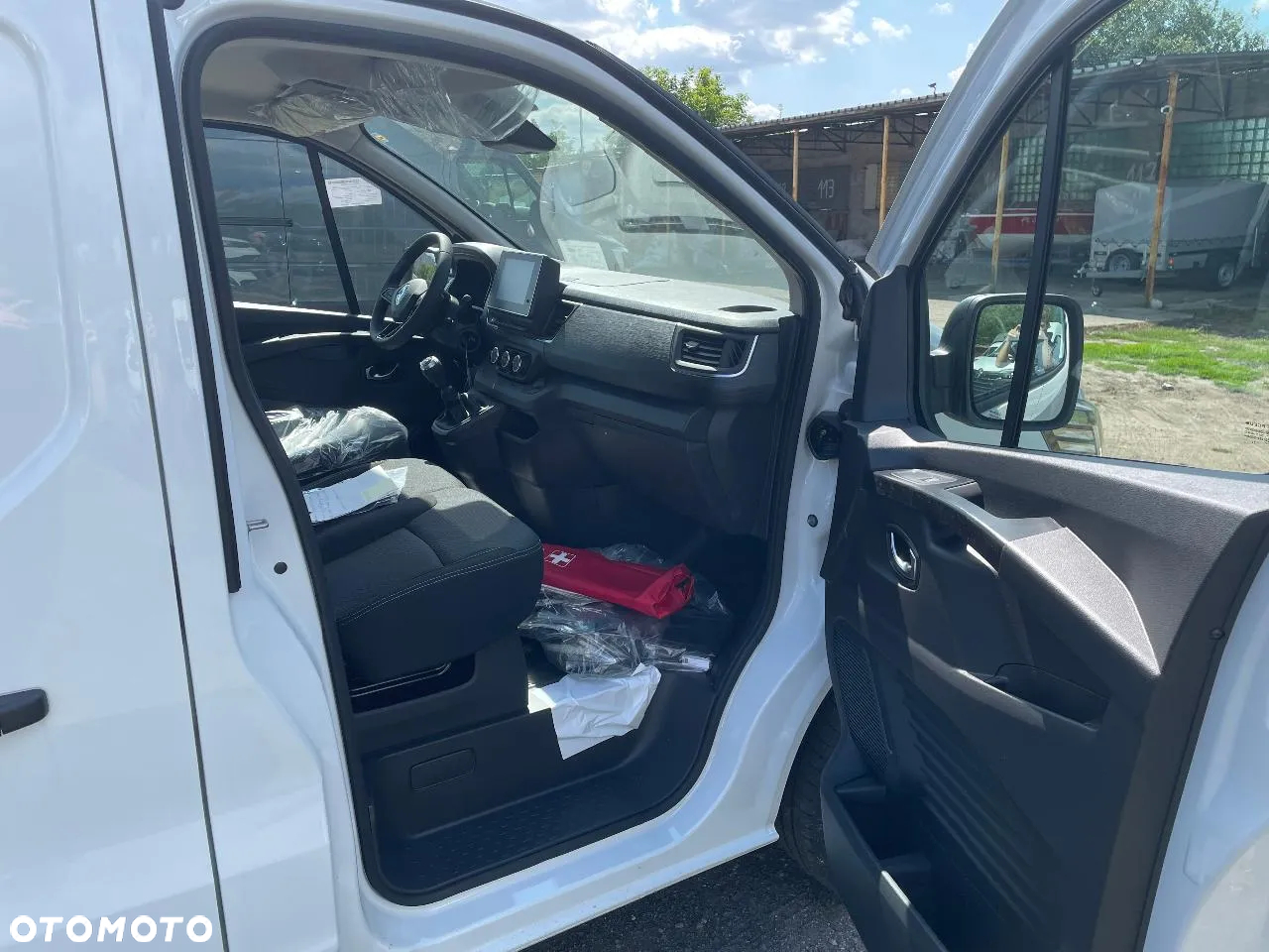 Renault TRAFIC - 12
