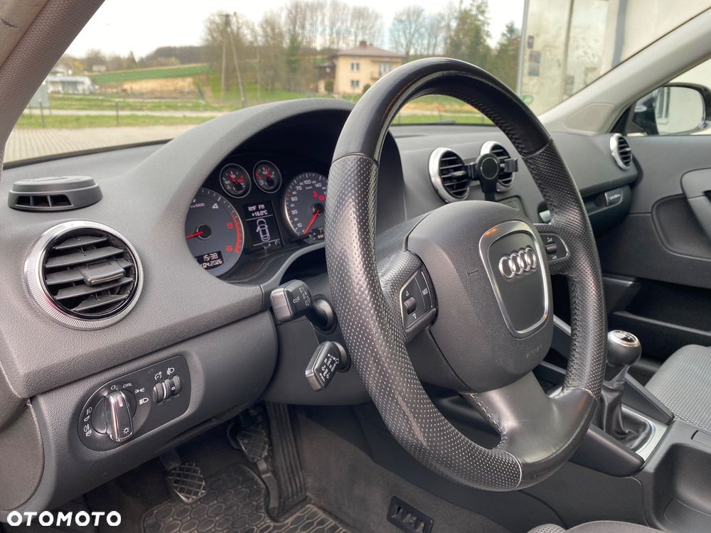 Audi A3 Sportback 2.0 TDI DPF Quattro Ambition - 26