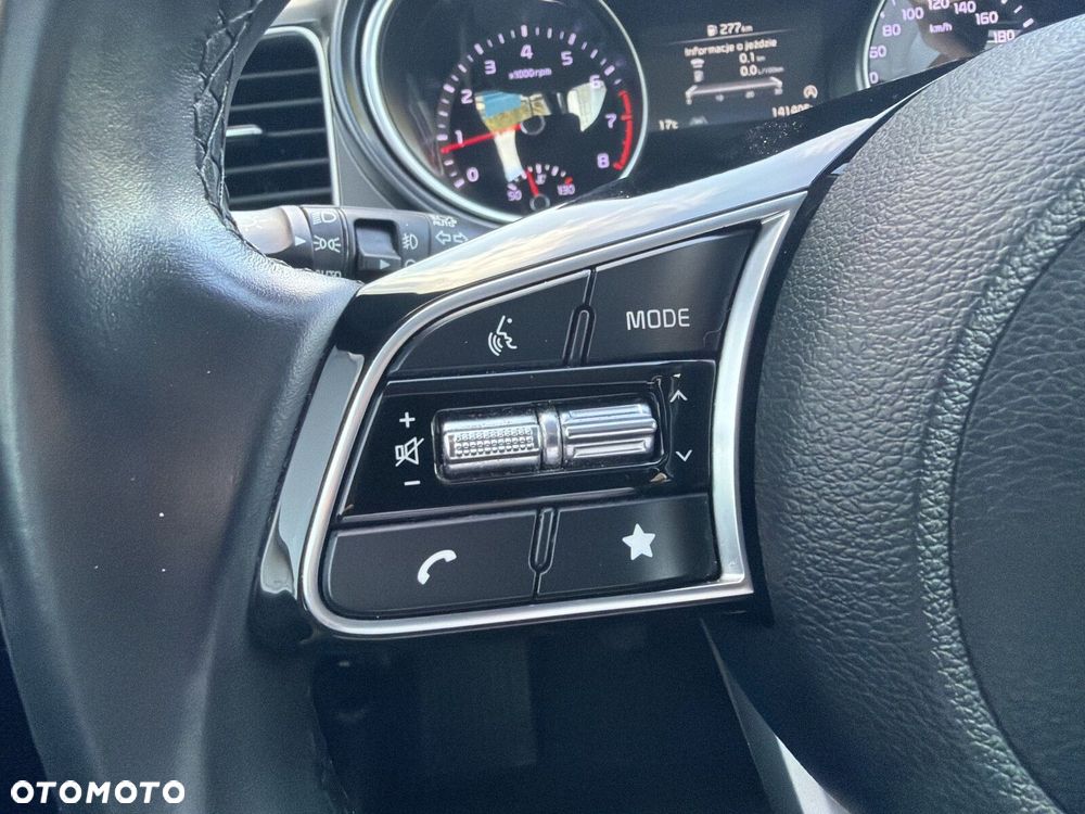 Kia Ceed - 14