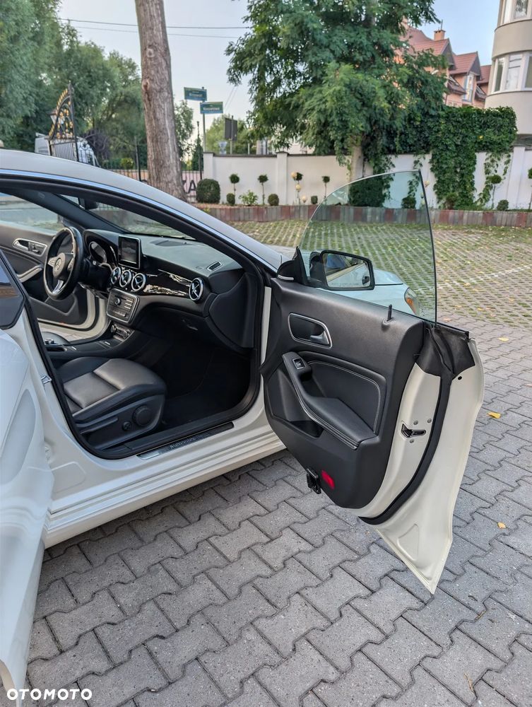 Mercedes-Benz CLA 250 7G-DCT Sport - 19