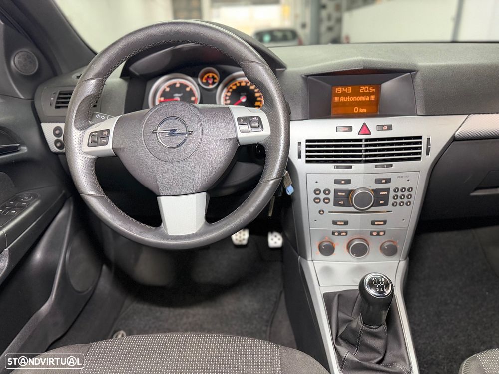 Opel Astra GTC 1.7 CDTI DPF Sport - 18