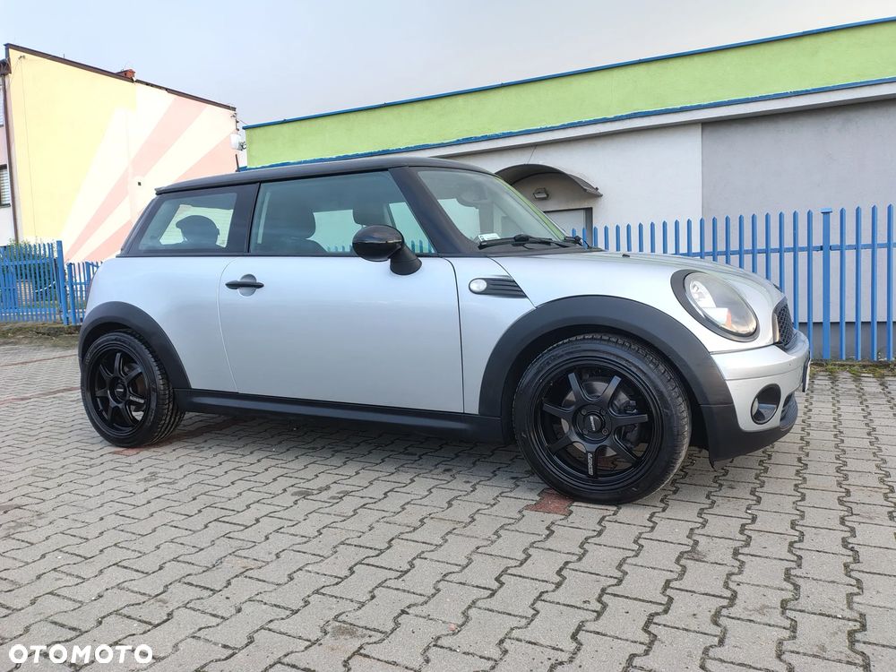 MINI Cooper Standard - 26