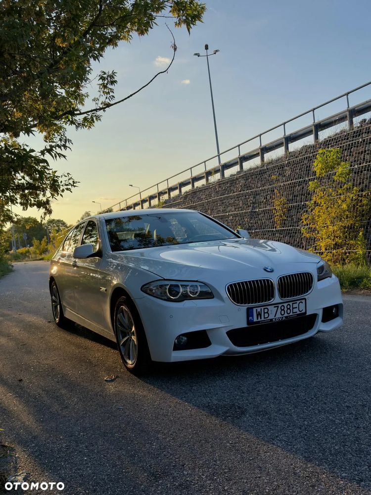 BMW Seria 5 520i Luxury Line - 1