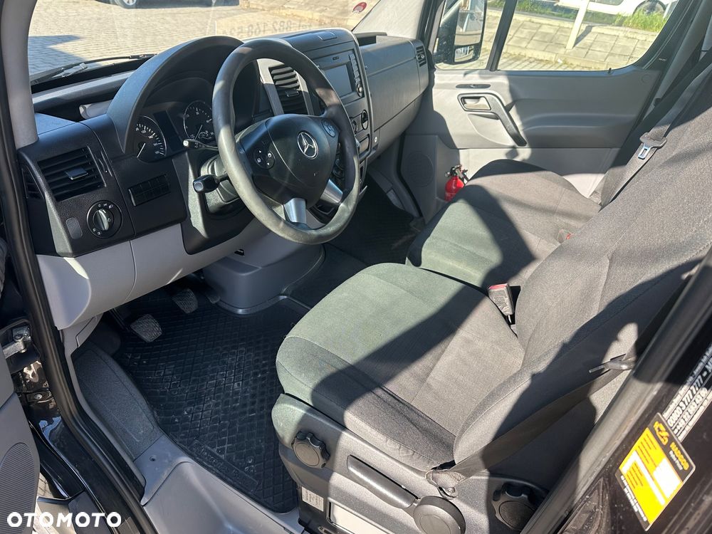 Mercedes-Benz Sprinter 319 CDI - 12