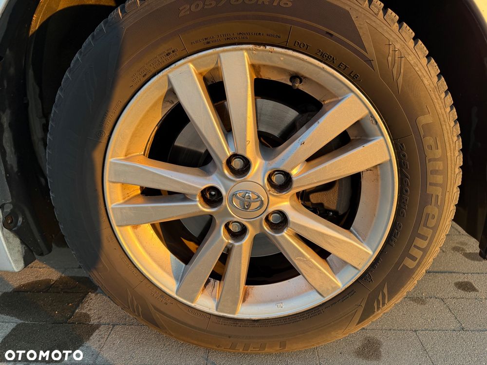 Toyota Avensis 2.0 D-4D Luna - 20