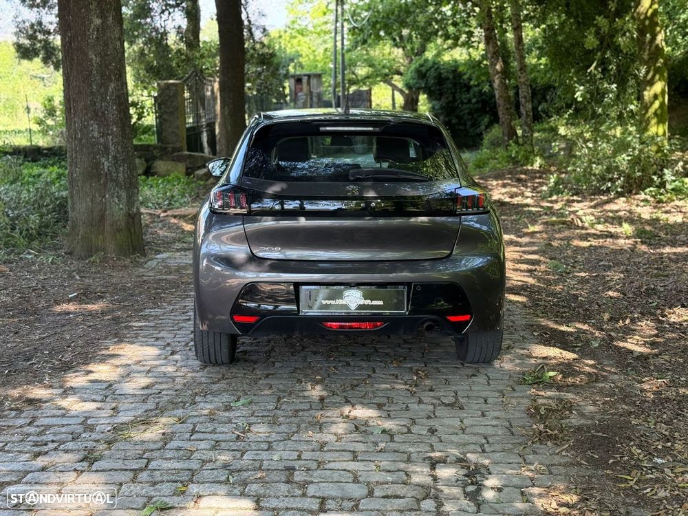 Peugeot 208 1.2 PureTech Allure Pack EAT8 - 18