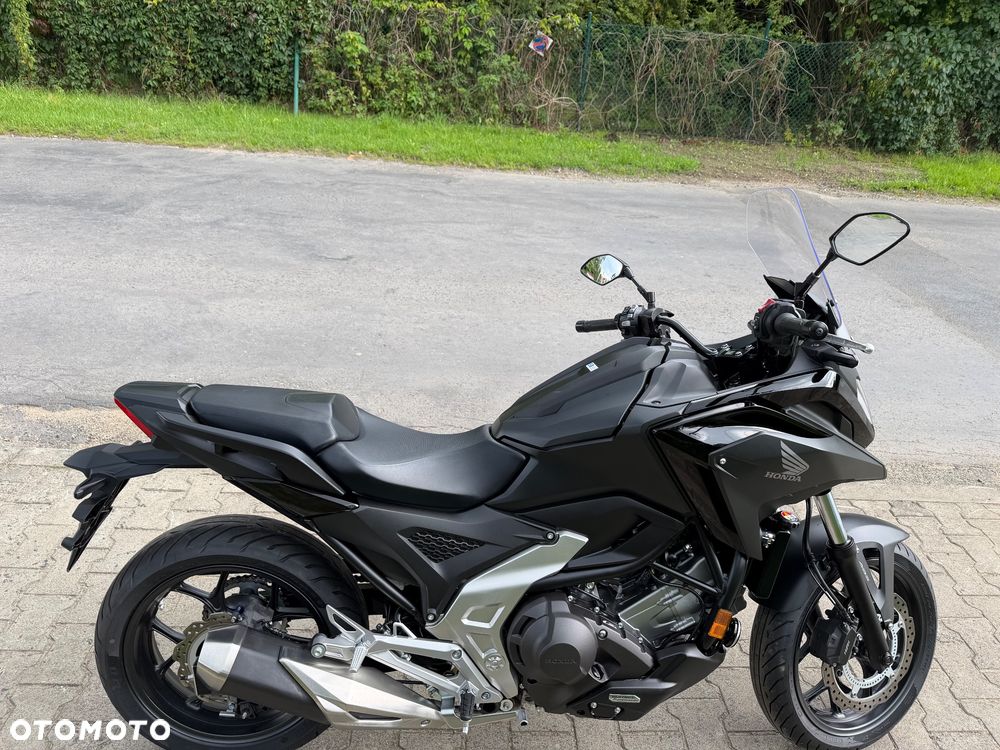 Honda NC - 23