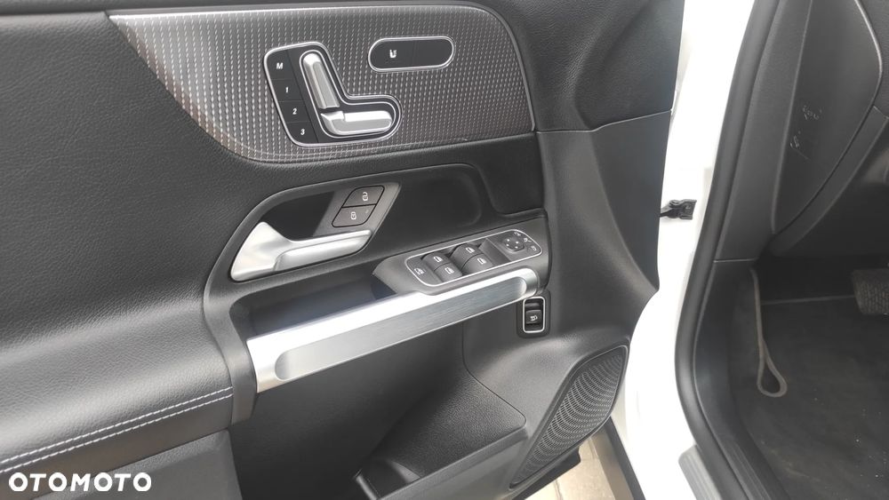 Mercedes-Benz GLB 200 d Progressive 8G-DCT - 16