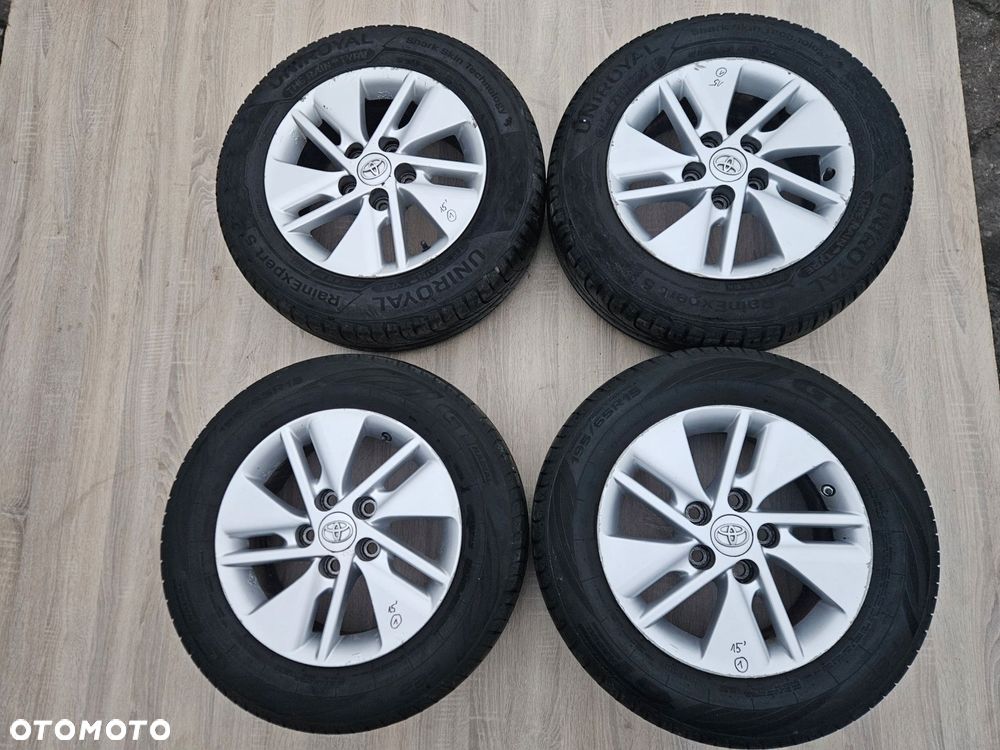 toyota auris ii 13-17 corolla e18 koła felgi aluminiowe 15'' - 2