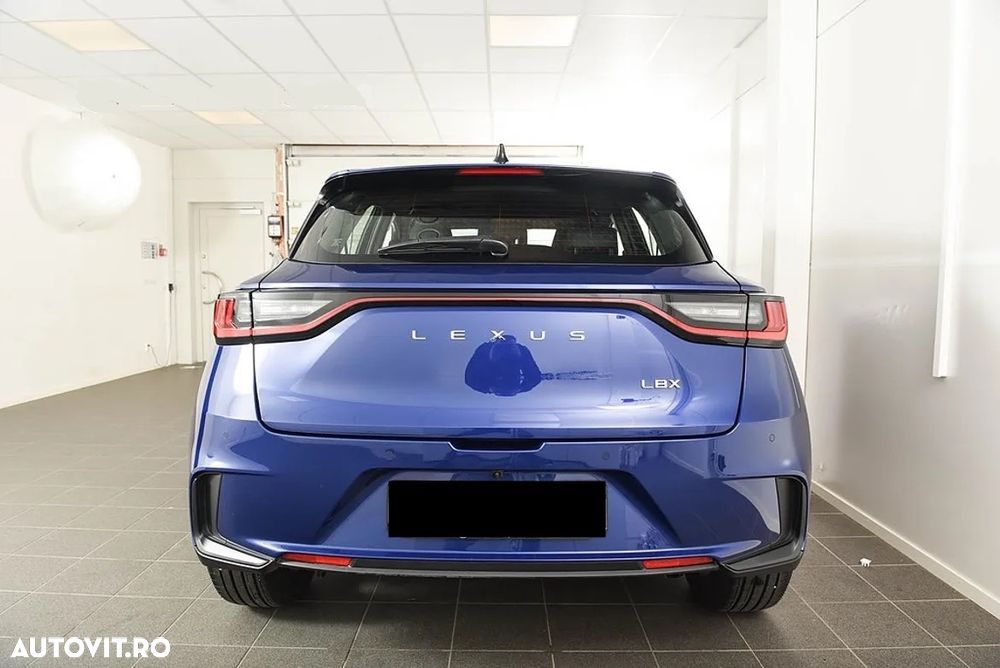 Lexus LBX FWD Original Edition - 5