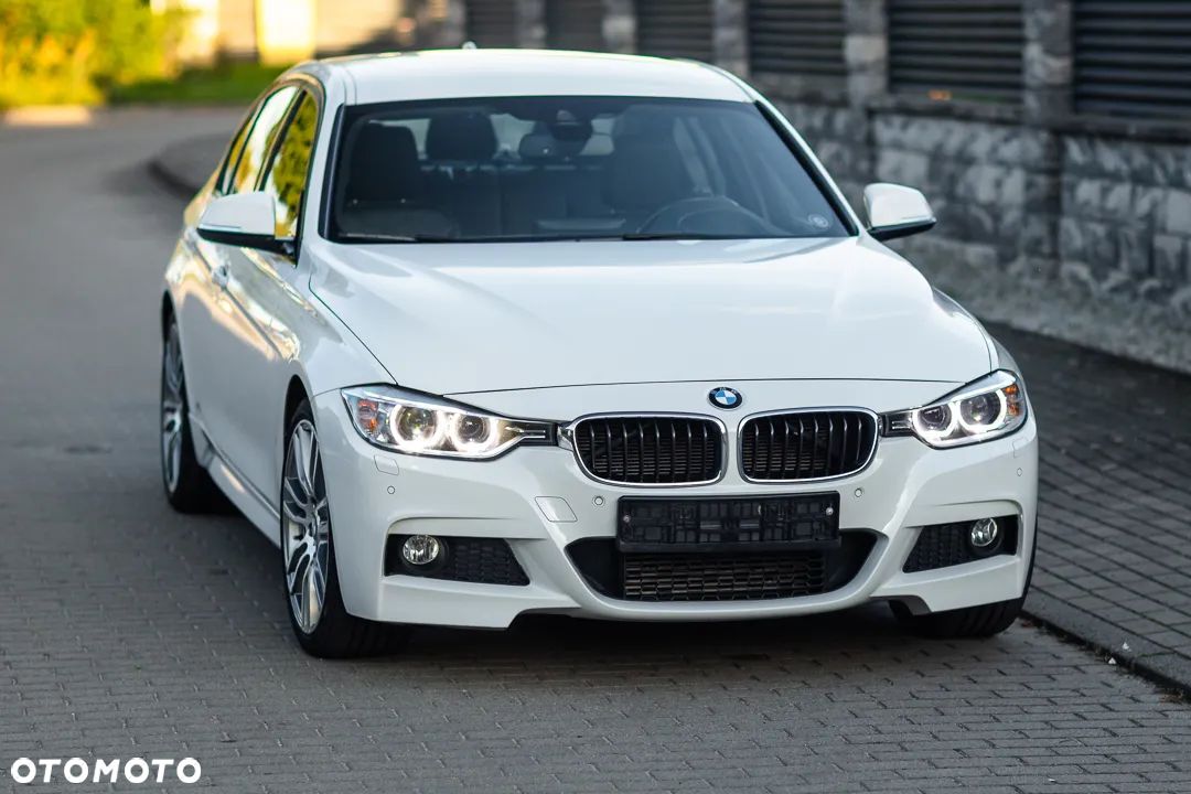 BMW Seria 3 330d xDrive M Sport - 1