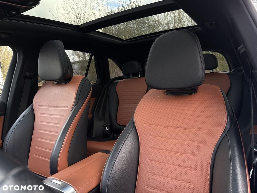 Mercedes-Benz GLC - 12