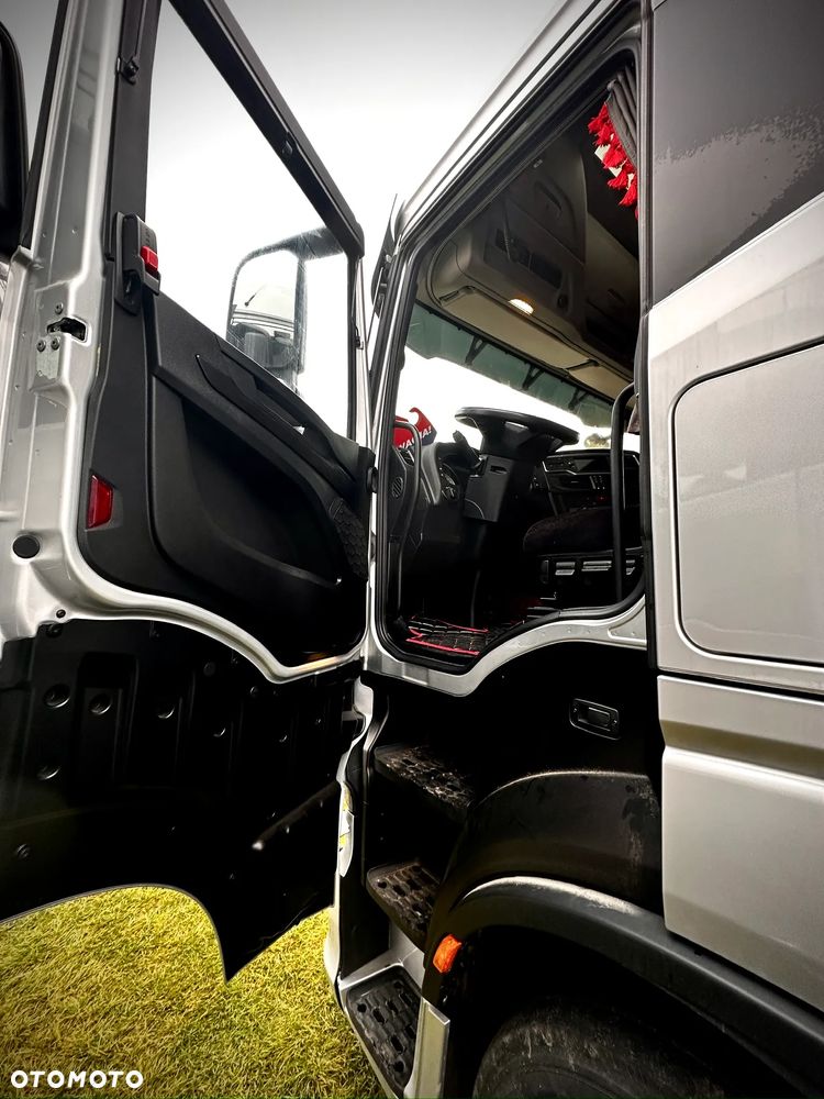 Iveco IVECO S-WAY 490 AS - 11