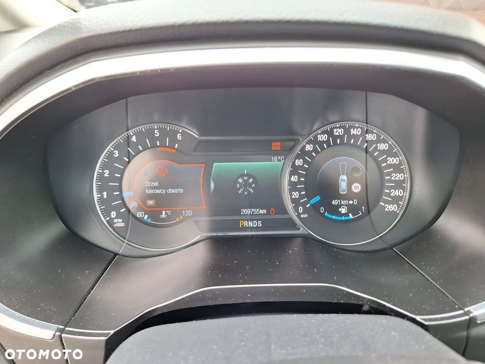 Ford S-Max - 17