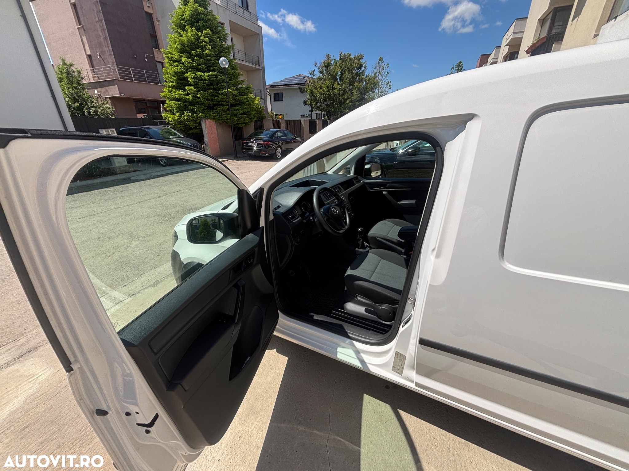 Volkswagen Caddy - 4