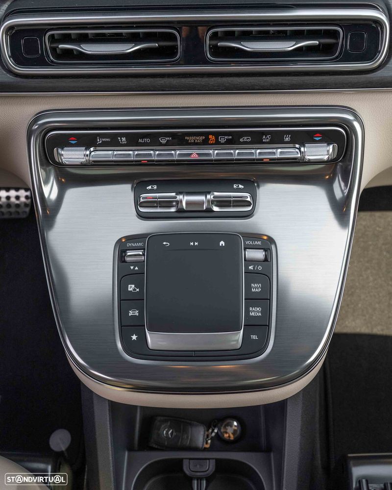 Mercedes-Benz V 300 d Exclusive - 25