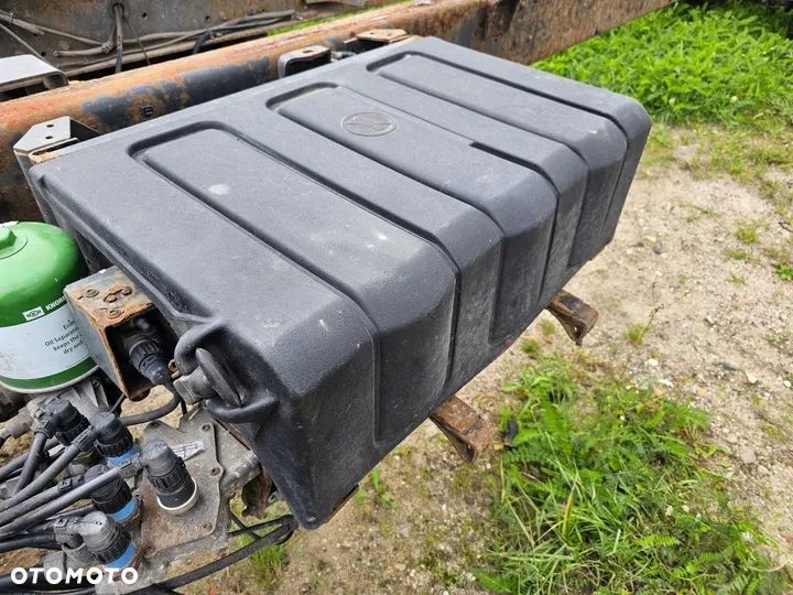 SKRZYNKA PODSTAWA POKRYWA AKUMULATORÓW RENAULT MIDLUM DCI DXI - 4