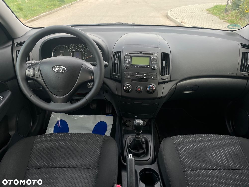 Hyundai i30 1.4 Classic + - 10