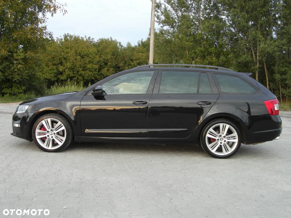 Skoda Octavia 2.0 TDI DSG RS - 3
