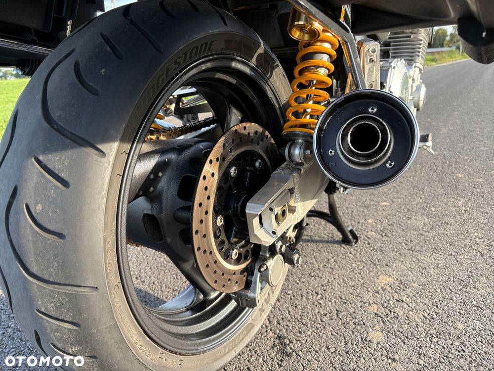 Yamaha XJR - 21