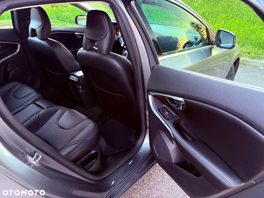 Volvo V40 D2 Geartronic Inscription - 27