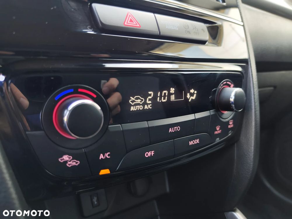 Suzuki Vitara 1.4 Boosterjet SHVS Premium 2WD - 26