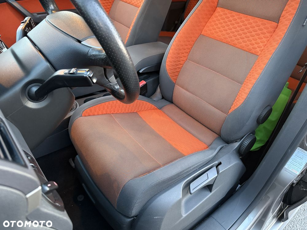 Volkswagen Touran 1.4 TSI Cross - 8