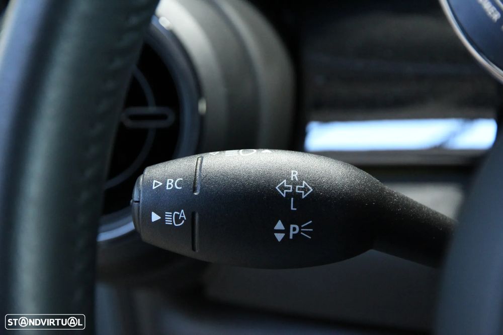 MINI 3 Portas Cooper SE Premium Essential - 21