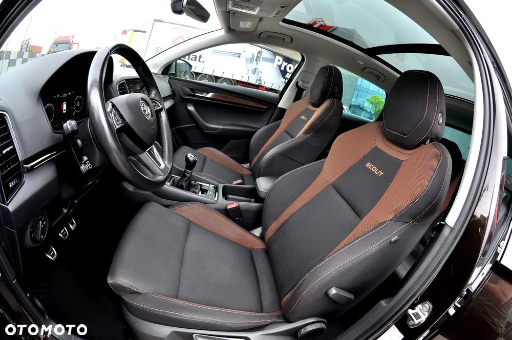 Skoda Karoq 2.0 TDI SCR 4x4 Scout - 22